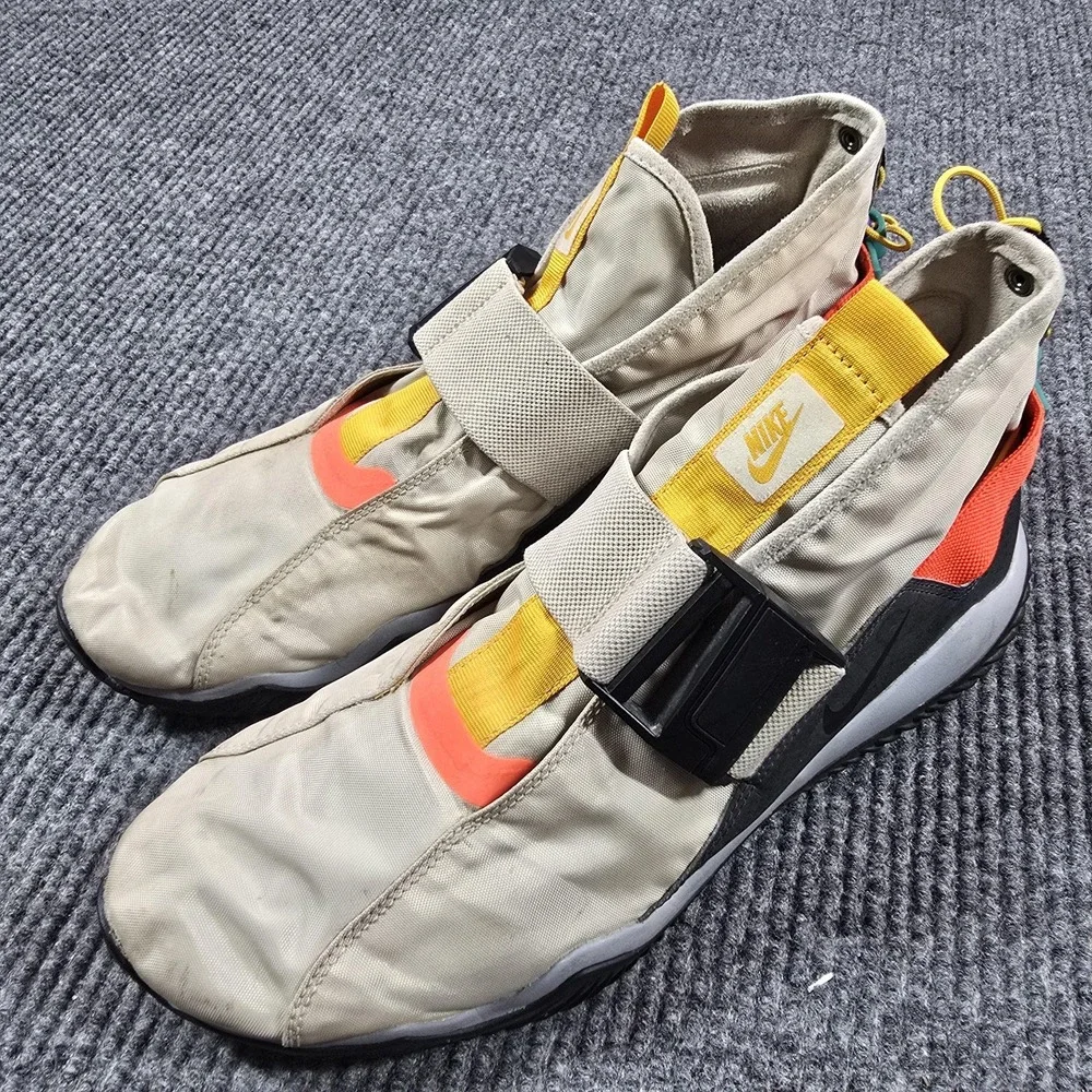 Nike Komyuter Shoes Mens Size 11 Beige‎ Black Strap Buckle Toggle AA0531-200